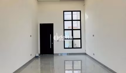 Casa residencial disponível para venda no bairro Alto Umuarama em Uberlândia-MG