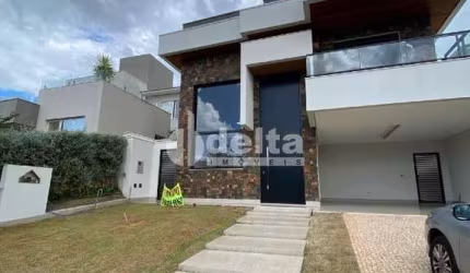 Casa no condomínio Varanda Sul disponível para venda em Uberlândia-MG