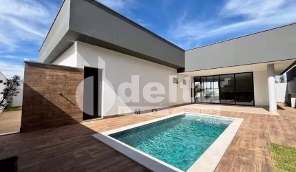 Casa no condomínio Arts disponível para venda em Uberlândia-MG