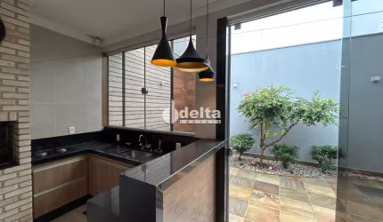 Casa disponível para venda no bairro Presidente Roosevelt em Uberlândia MG