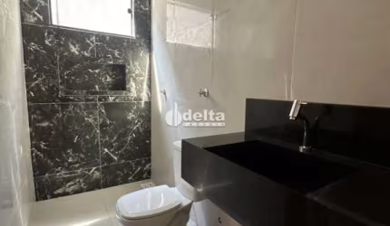 Casa disponível para venda no bairro Jardim Holanda em Uberlândia MG