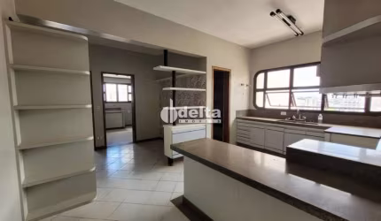 Apartamento residencial disponível para venda no bairro Fundinho em Uberlândia-MG