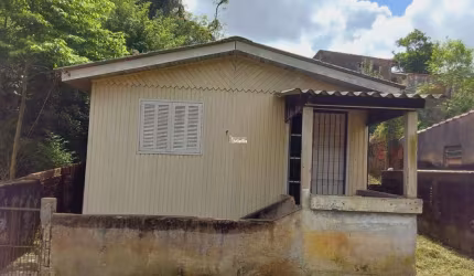 Casa com ótimo terreno