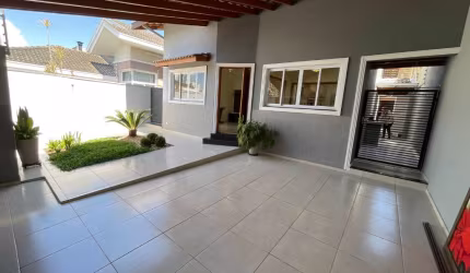 Casa térrea, 3 dormitórios ( 1 suíte), 2 vagas, Villa Branca, Locação.