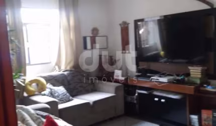 Casa com 3 quartos à venda na Rua das Violetas, 216, Vila Presidente Médici, Paulínia, 180 m2 por R$ 520.000