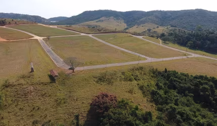 Terreno em condomínio fechado à venda na Rodovia João Beira, 5235, Arcadas, Amparo por R$ 359.350