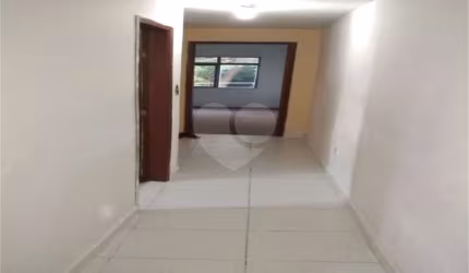 Casa com 3 quartos à venda na Avenida Miguel de Castro, 1233, Vila Pereira Barreto, São Paulo, 240 m2 por R$ 552.000