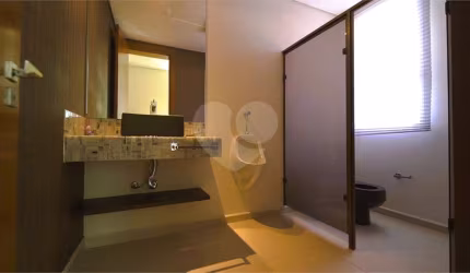 Casa em condomínio fechado com 5 quartos à venda na Avenida Maria Thereza da Costa Naufal, 1, Parque das Laranjeiras, Itatiba, 610 m2 por R$ 3.490.000