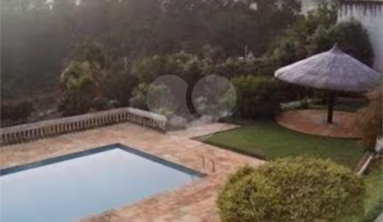 Casa em condomínio fechado com 5 quartos à venda na Alameda Antônio Benedito Salvador, 1, Portal das Acácias, Santana de Parnaíba, 790 m2 por R$ 1.780.000