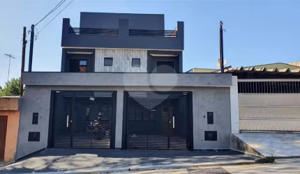 Casa com 2 quartos à venda na Rua Itanhaém, 384, Parque Jaçatuba, Santo André, 130 m2 por R$ 553.000