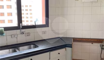 Apartamento com 4 quartos para alugar na Rua Doutor Laerte Setúbal, 158, Vila Suzana, São Paulo, 241 m2 por R$ 4.000