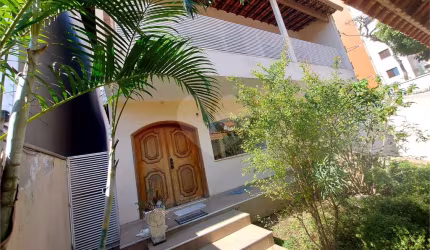 Casa com 4 quartos à venda na Rua Rui Barbosa, 95, Vila Gilda, Santo André, 300 m2 por R$ 2.100.000