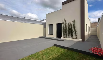 CASA A VENDA EM PIRATININGA ,SP,03 DORMITÓRIOS ,SENDO 01 SUÍTE