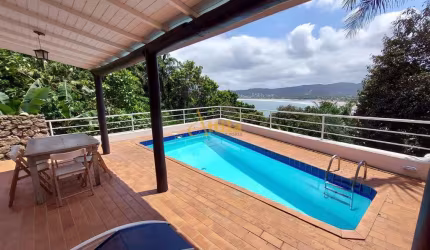 Casa alto padrão, 4 dorms., vista mar, Península