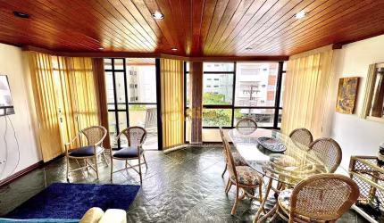 Apto 4 dorms., sacada, 1 vaga, Enseada