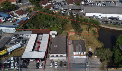 Terreno à venda na Rua Doutor João Colin, 3036, Saguaçu, Joinville por R$ 3.900.000