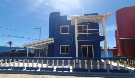 Casa Triplex com 03 quartos, 01 suíte em condomínio fechado - Stella Mares