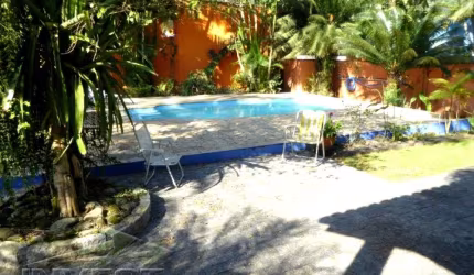 Ubatuba, Perequê - Mirim - Linda casa com piscina, com terreno de 1.000m2.