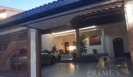 Casa para Venda em Poá, Centro, 3 dormitórios, 2 banheiros, 2 vagas