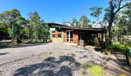 Casa de campo em Pirabeiraba