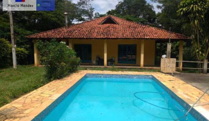 Sítio para Venda em Cruzeiro, Centro, 4 dormitórios, 2 suítes, 3 banheiros, 5 vagas