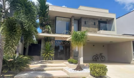 Sobrado condomínio Duas Marias com piscina