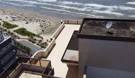 Apto na Praia de Solemar