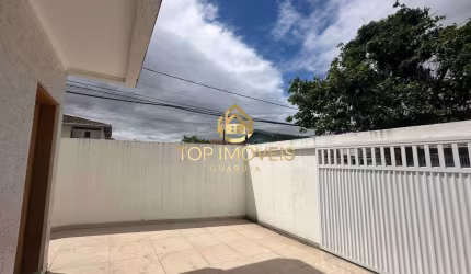 Sobrado Reformado - Prox à Av. Adhemar de Barros - Guarujá/SP