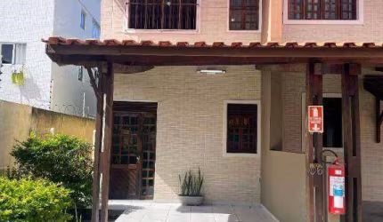 Casa em Condomínio Jd. Quarenta