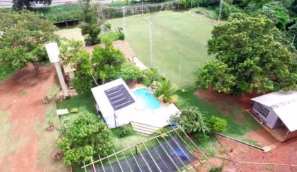 Chácara na Avenida Anhanguera, dentro da cidade de 11.140 m²