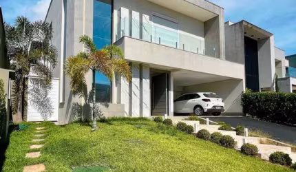 Sobrado com 4 suítes no Jardins Valência