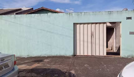 Vende-se casa no Jardim Itaipu - Goiânia de 113,60 m²
