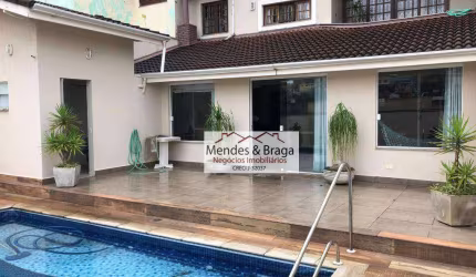 Sobrado com 4 dormitórios à venda, 420 m² por R$ 1.950.000,00 - Vila Galvão - Guarulhos/SP