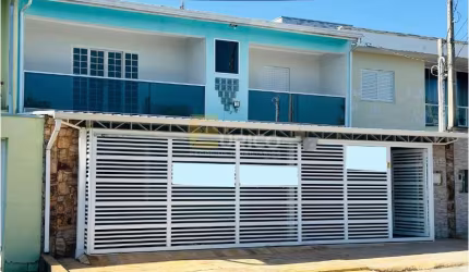 Casa à venda no Loteamento Ana Carolina I em Valinhos/SP