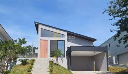Casa térrea a venda com 03 quartos - Condomínio Villaggio Paradiso em Itatiba