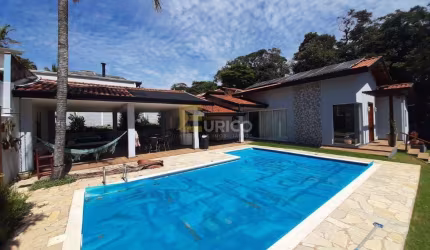 Casa em condomínio à venda no Condomínio Chácaras do Lago em Vinhedo/SP