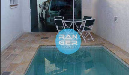Casa com 4 dormitórios e piscina à venda na Ponta da Praia - Santos/SP