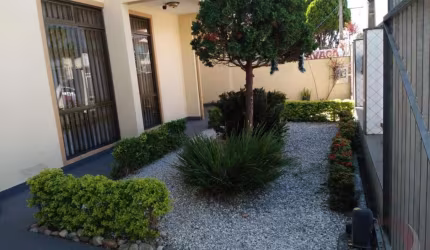 Casa para Venda em Florianópolis, Balneário, 5 dormitórios, 3 suítes, 5 banheiros, 3 vagas