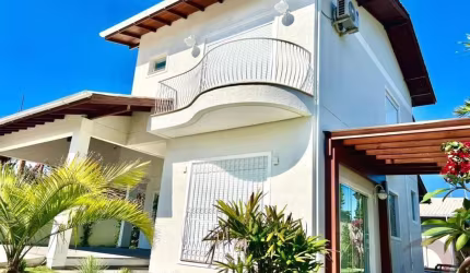 Casa para Venda em Florianópolis, Ingleses do Rio Vermelho, 3 dormitórios, 2 suítes, 4 banheiros, 2 vagas