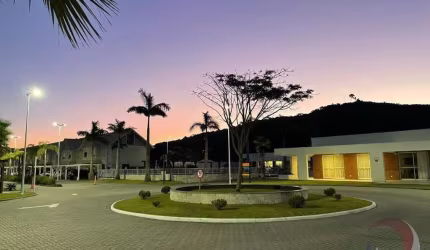 Casa para Venda em Florianópolis, Morro das Pedras, 2 dormitórios, 1 suíte, 3 banheiros, 1 vaga