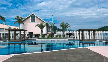 Casa para Venda em Florianópolis, Morro das Pedras, 3 dormitórios, 1 suíte, 2 banheiros, 2 vagas
