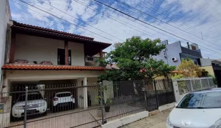 Casa para Venda em Florianópolis, Balneário, 4 dormitórios, 2 suítes, 3 banheiros, 2 vagas