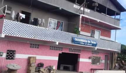 Prédio de 03 andares a venda com 12 Apartamentos + 03 Salas comerciais.