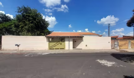 Casa com 3 quartos à venda no Jardim Altos de Pinheiros I e II, Araraquara , 180 m2 por R$ 310.000