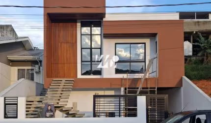 Casa 03 dormitórios com 1 suíte