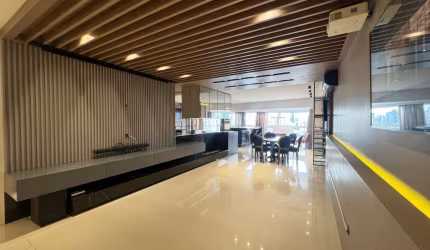 Belíssimo apartamento com 03 suítes