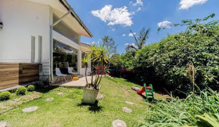 Casa à venda na Granja Viana: 540 m² de terreno e 187 m² de área construída, com 3 QUARTOS, por R$ 1.170.000,00- Granja Viana/SP