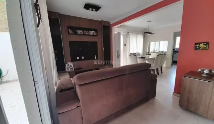 Casa no Condomínio Vintage, com 3 quartos, Engordadouro - Jundiaí