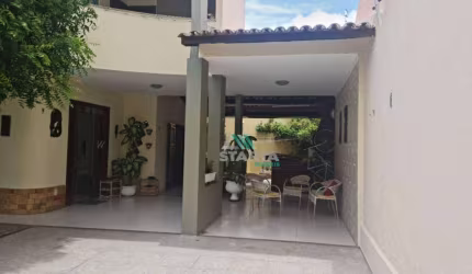 Casa com 4 dormitórios à venda, 192 m² por R$ 800.000,00 - Cambeba - Fortaleza/CE