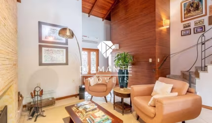 Casa com 3 quartos à venda na Avenida Cai, Cristal, Porto Alegre por R$ 1.350.000